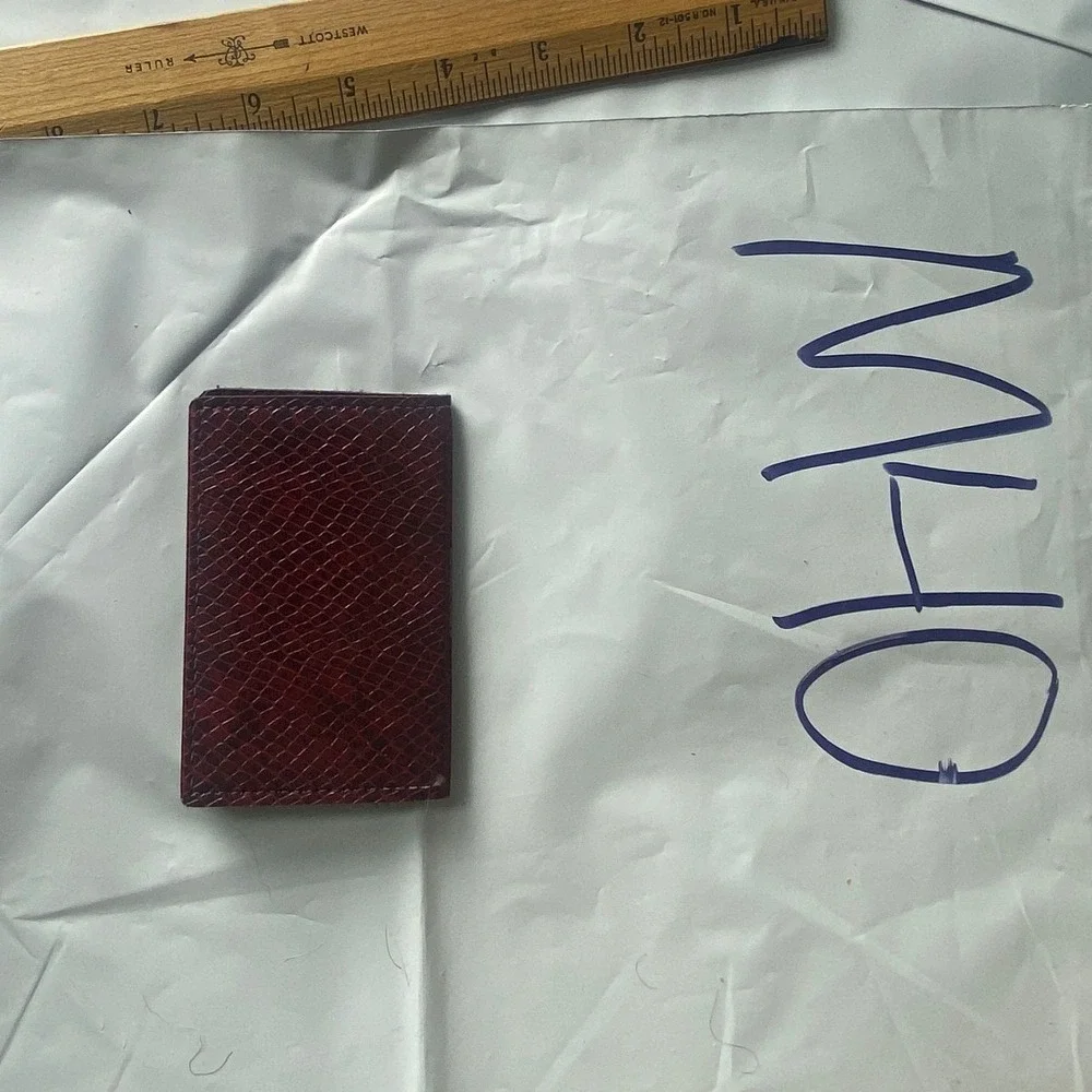 Louis Vuitton type wallet